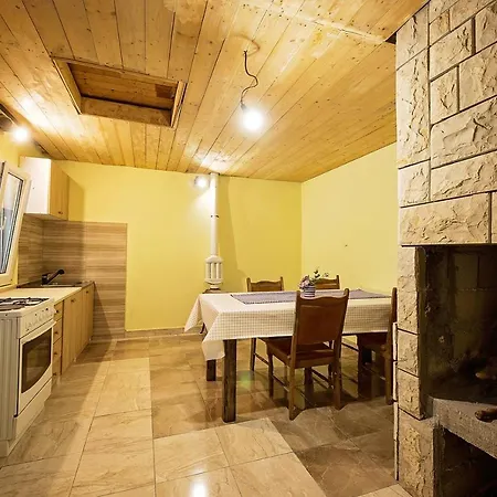 Vila Duka With Heated Private Pool, Makarska Region Petricevici