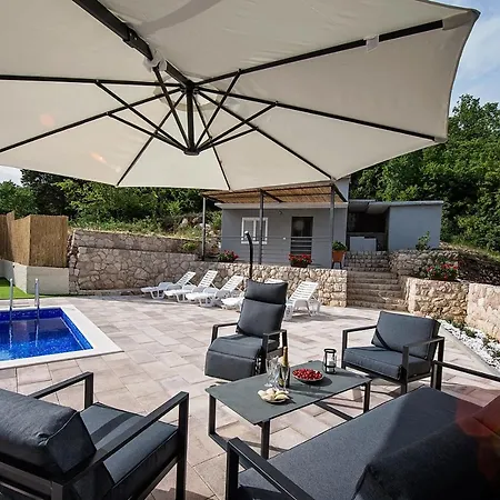 Duka With Heated Private Pool, Makarska Region Vila Petricevici