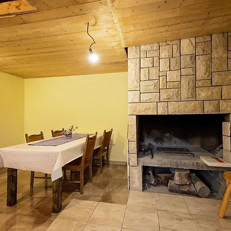 Vila Duka With Heated Private Pool, Makarska Region Petricevici
