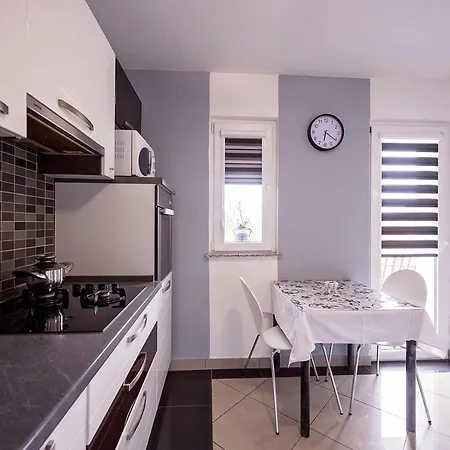 Duka With Heated Private Pool, Makarska Region