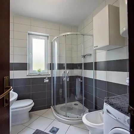 Vila Duka With Heated Private Pool, Makarska Region *